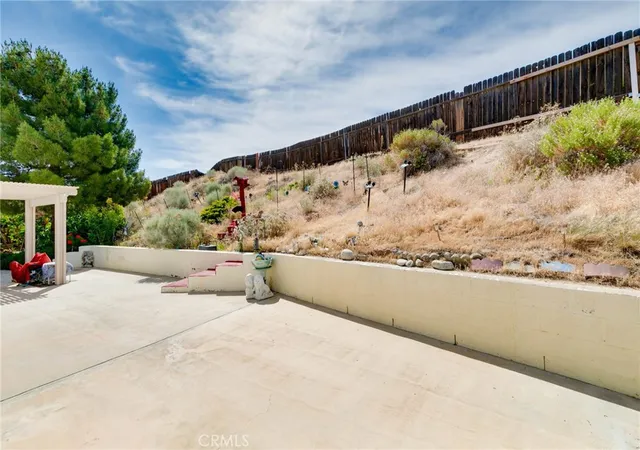 18th image of 13035 Troy Ct, Victorville, CA 92395 | MLS# TR26028067