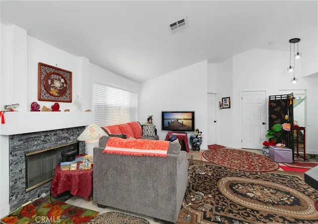 4th image of 13035 Troy Ct, Victorville, CA 92395 | MLS# TR26028067