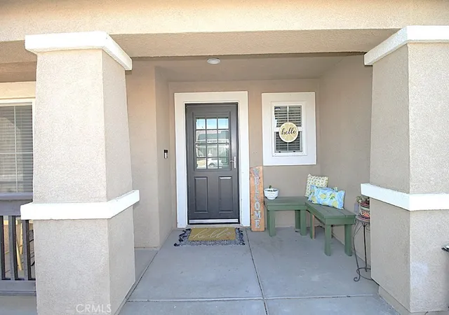Photo 3 of Single family home for sale at 924 Condor, Barstow, CA 92311 | MLS# HD26028322 | Listing updated on 2026-09-23