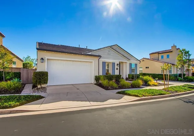 Photo 3 of Sale Pending at 7951 Lusardi Crk Ln, San Diego, CA 92127 | MLS# 260003023SD | Listing updated on 2026-07-13