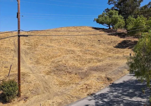 Photo 2 of Land for sale at 6 Claitor Way, San Jose, CA 95132 | MLS# ML82034142 | Listing updated on 2026-09-03