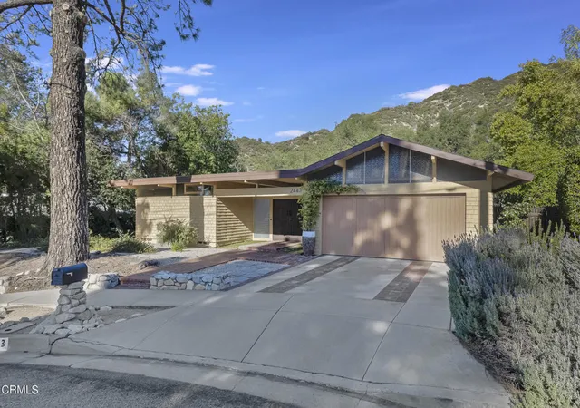 Photo 1 of Sale Pending at 2443 Shields St, La Crescenta, CA 91214 | MLS# P1-25773 | Listing updated on 2026-02-20
