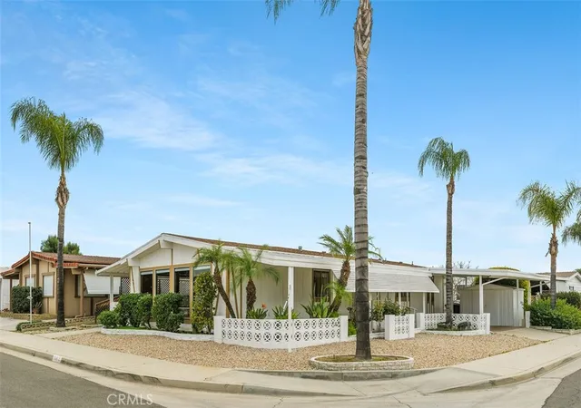 Homes for sale in Hemet, CA | 1145 Santa Maria Dr, Hemet, CA 92543 | MLS# SW26028883