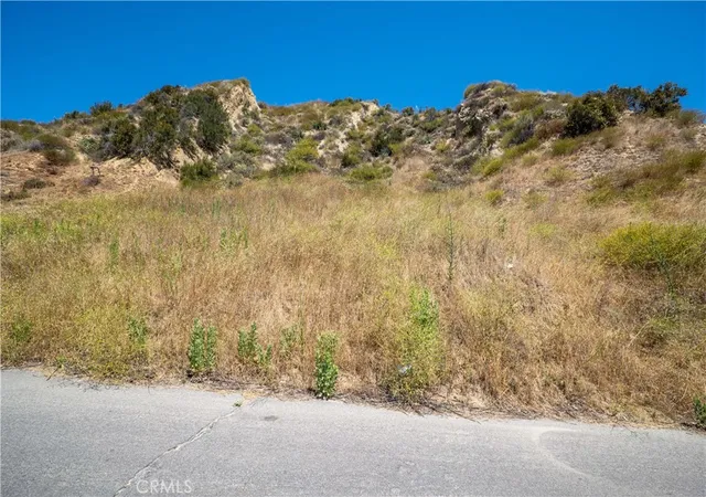 2nd image of 0 Ca Los Angeles County Val Verde, Castaic, CA 91384 | MLS# SR26028996