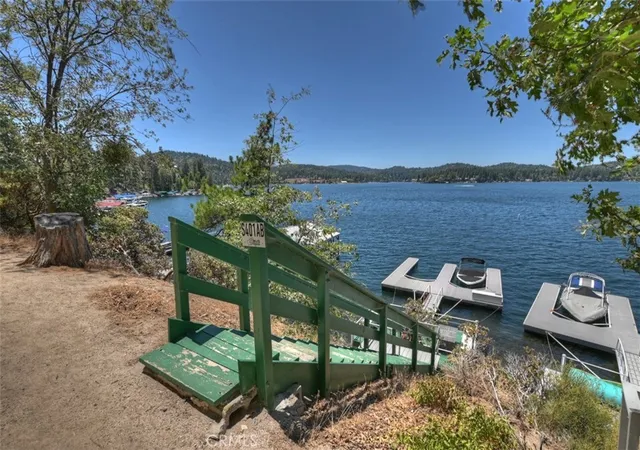 Photo 4 of House for sale at 0 Dock S 401 A, Lake Arrowhead, CA 92352 | MLS# IG26029004 | Listing updated on 2026-09-24