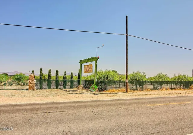 Homes for sale in Lucerne Valley, CA | 34738 Old Woman Springs Rd, Lucerne Valley, CA 92356 | MLS# P1-25779