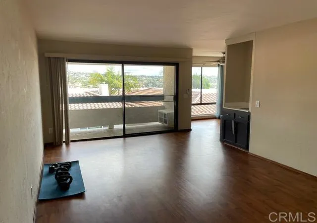 Homes for sale in Carlsbad, CA | 2306 Altisma Wy #213, Carlsbad, CA 92009 | MLS# NDP2601279