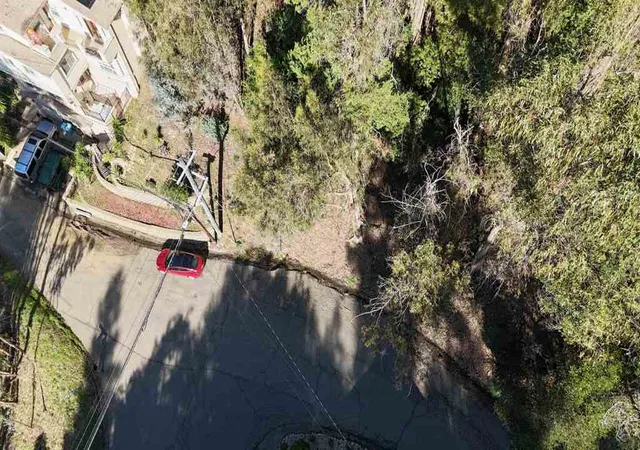 Photo 4 of Land for sale at 6698 Moore Dr, Oakland, CA 94611 | MLS# 41123420 | Listing updated on 2026-03-12