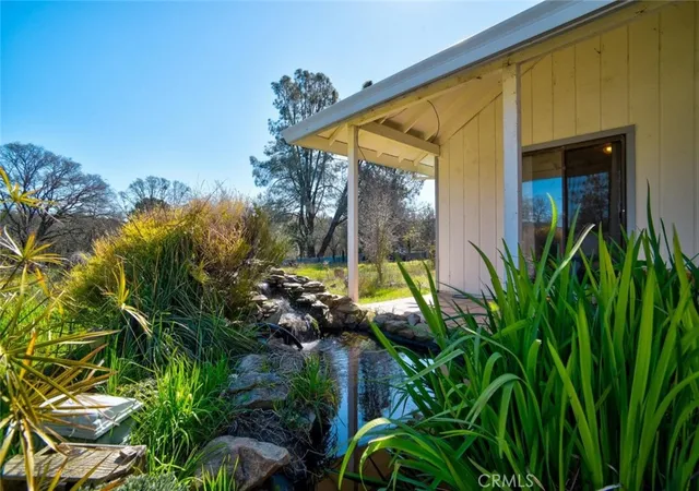 3rd image of 300 Stoney Oaks Blvd, Bangor, CA 95914 | MLS# SN26029303
