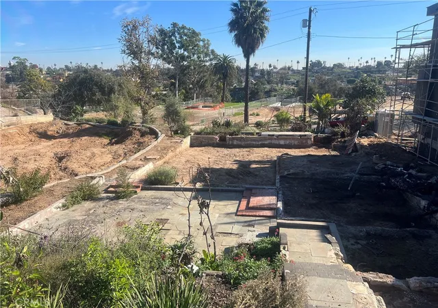 Photo 1 of Land for sale at 611 Erskine Dr, Pacific Palisades, CA 90272 | MLS# AR26029399 | Listing updated on 2026-03-17