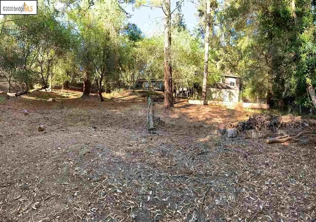 4th image of 6696 Moore Dr, Oakland, CA 94611 | MLS# 41123434