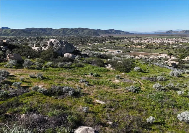5th image of 14 Starlight Mesa Dr, Hemet, CA 92544 | MLS# SW26027310