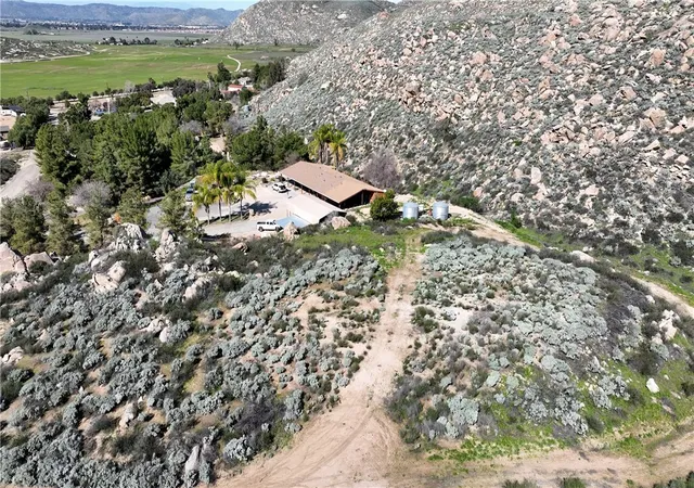 4th image of 25 Starlight Mesa Dr, Hemet, CA 92544 | MLS# SW26027339