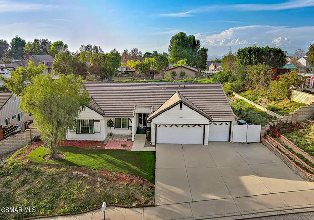 Photo 1 of Single family home for sale at 221 Hazelridge Ct, Simi Valley, CA 93065 | MLS# 226000623 | Listing updated on 2026-05-03