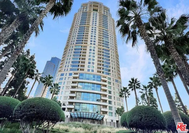 1st image of 1 W Century Dr #28B, Los Angeles, CA 90067 | MLS# 26649543
