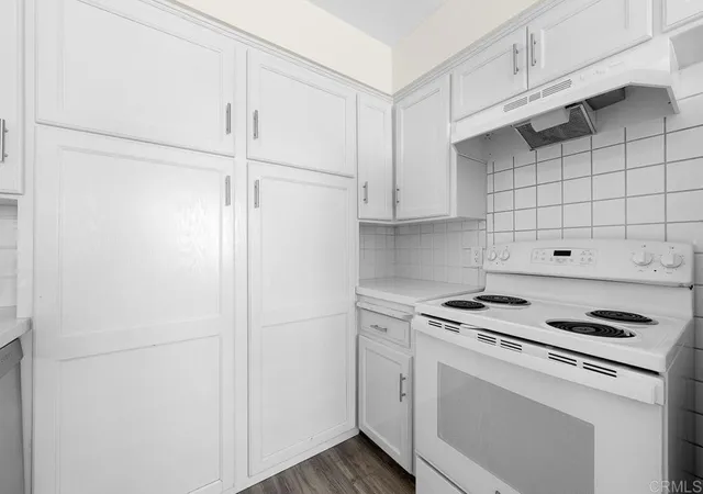 Photo 4 of Condo for sale at 471 4th Avenue #B, Chula Vista, CA 91910 | MLS# PTP2601033 | Listing updated on 2026-10-07