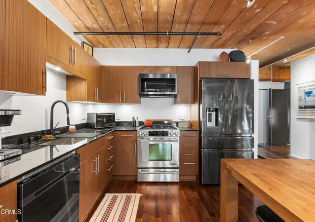 5th image of 530 S Hewitt St #244, Los Angeles, CA 90013 | MLS# P1-25790