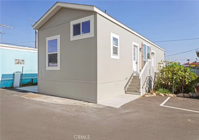 3rd image of 6154 Mission Blvd #03, Jurupa Valley, CA 92509 | MLS# CV26029973