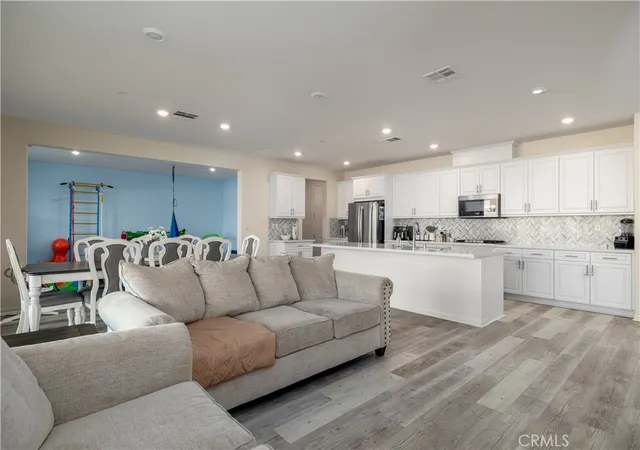 4th image of 30538 Oasis, Murrieta, CA 92563 | MLS# SW26029631