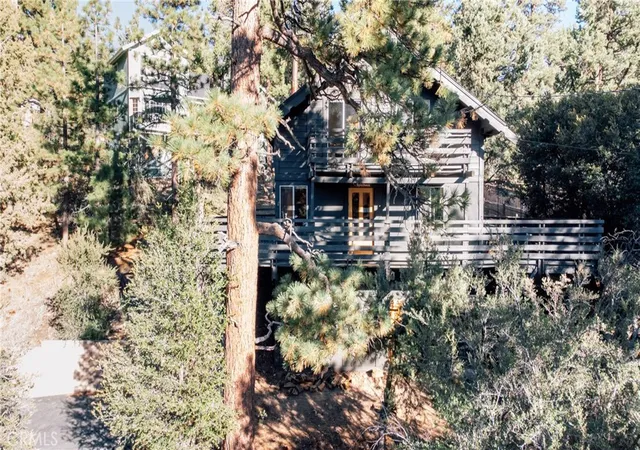 2nd image of 1140 Eagle Mountain Dr, Big Bear City, CA 92314 | MLS# SW26030045
