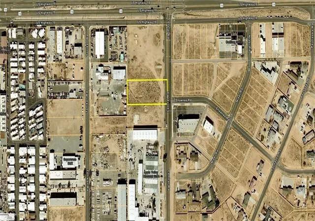 Photo 3 of Sale Pending at 13630 Central Rd, Apple Valley, CA 92308 | MLS# SR26030082 | Listing updated on 2026-04-27