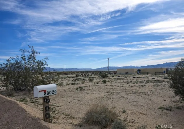 10th image of 88020 Amboy, Twentynine Palms, CA 92277 | MLS# IG26030088