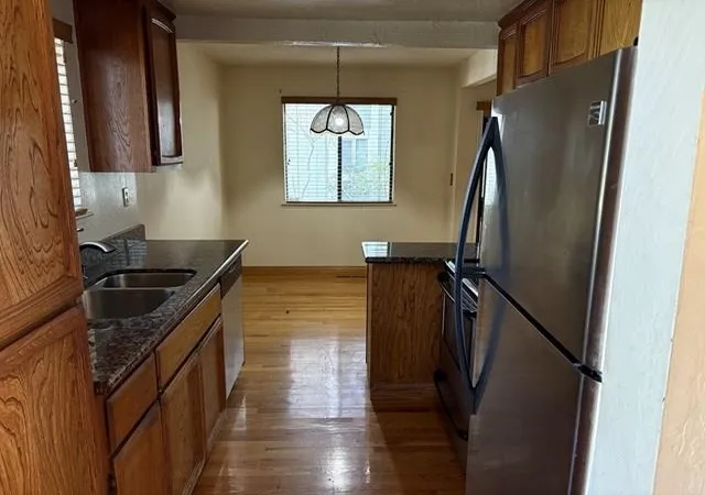 5th image of 8781 8781 Mountain Blvd, Oakland, CA 94605