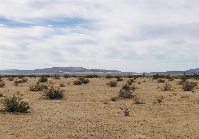 Homes for sale in 29 Palms, CA | 5 Diamond Bar, 29 Palms, CA 92277 | MLS# JT26030263