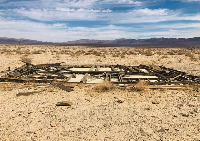 Homes for sale in 29 Palms, CA | 5 Montgomery Dr, 29 Palms, CA 92277 | MLS# JT26030281