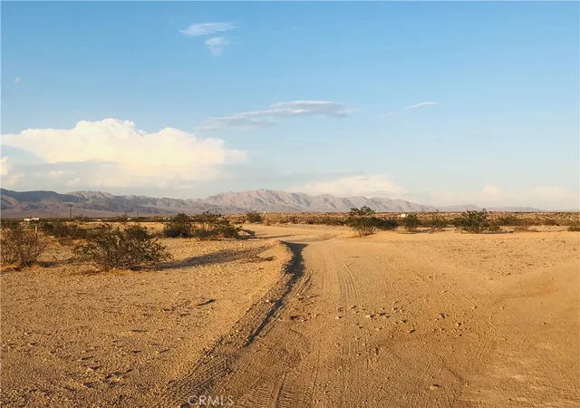 Homes for sale in 29 Palms, CA | 5 Marilane Ave, 29 Palms, CA 92277 | MLS# JT26030297