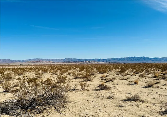 Homes for sale in 29 Palms, CA | 1 Charlotte Ave, 29 Palms, CA 92277 | MLS# JT26030304