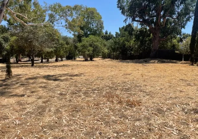 5th image of 26731 Taaffe Rd, Los Altos Hills, CA 94022 | MLS# ML82034387