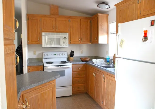 Photo 3 of Manufactured home for sale at 87 Havasu Palms, Needles, CA 92267 | MLS# HD26030323 | Listing updated on 2026-02-10