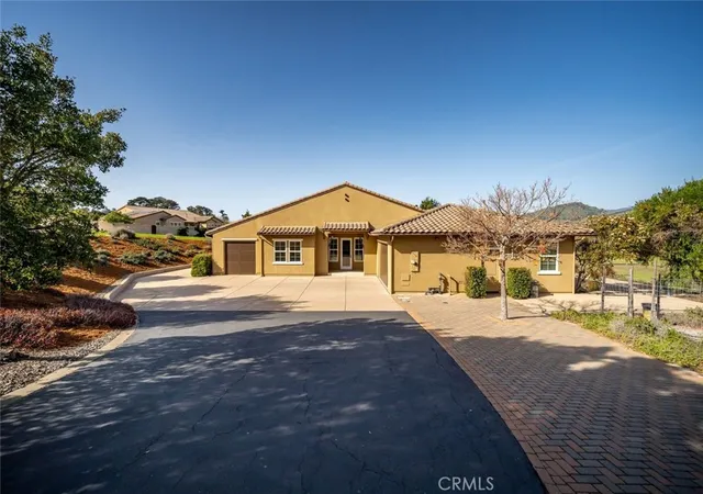 Photo 2 of Single family home for sale at 440 Slender Rock Pl, San Luis Obispo, CA 93405 | MLS# SC26005564 | Listing updated on 2026-10-07