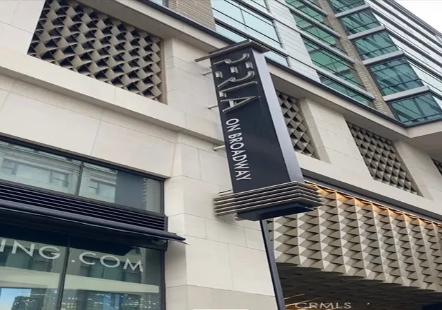 1st image of 400 S Broadway #1014, Los Angeles, CA 90013 | MLS# SR26027067