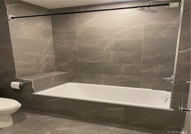 Photo 4 of Condo for sale at 400 S Broadway #1014, Los Angeles, CA 90013 | MLS# SR26027067 | Listing updated on 2026-05-13