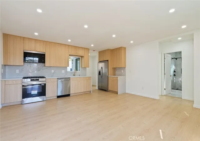 3rd image of 4868 La Roda, Los Angeles, CA 90041 | MLS# DW26030707