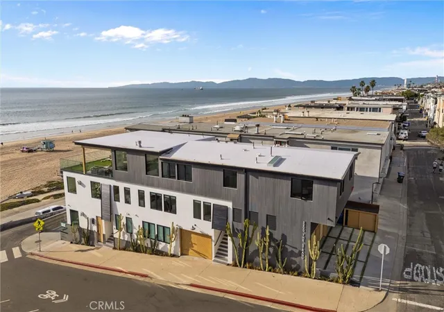 Homes for sale in Manhattan Beach, CA | 2200 The Strand #B, Manhattan Beach, CA 90266 | MLS# SB26028994
