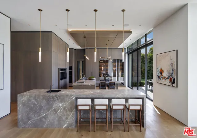 4th image of 615 N Faring Rd, Los Angeles, CA 90077 | MLS# 25630361