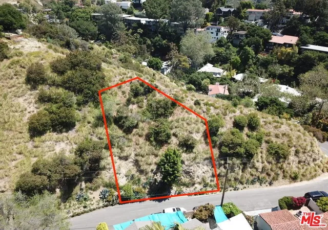 3rd image of 6053 Rodgerton Dr, Los Angeles, CA 90068 | MLS# 26649643