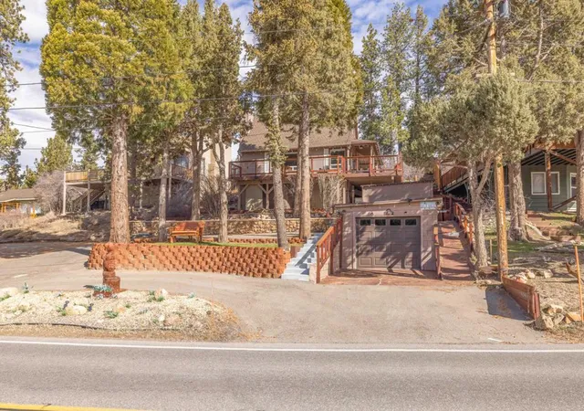 Homes for sale in Big Bear Lake, CA | 42948 Moonridge Rd, Big Bear Lake, CA 92315 | MLS# 219143015PS