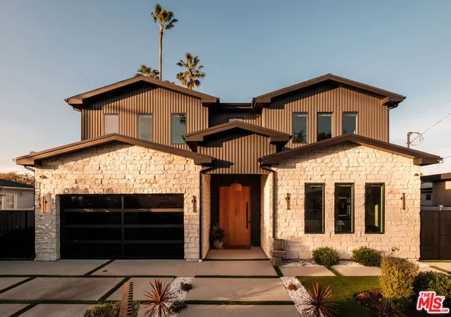 1st image of 15473 La Maida St, Sherman Oaks, CA 91403 | MLS# 26647415