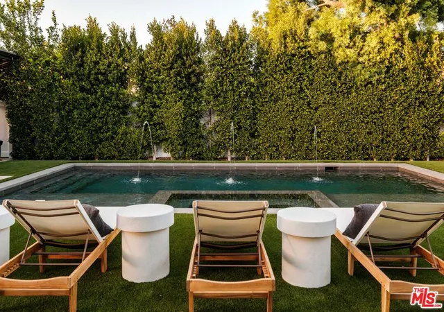 3rd image of 15473 La Maida St, Sherman Oaks, CA 91403 | MLS# 26647415