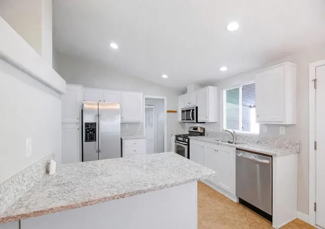4th image of 12824 Granada Dr #322, Poway, CA 92064 | MLS# PTP2601077