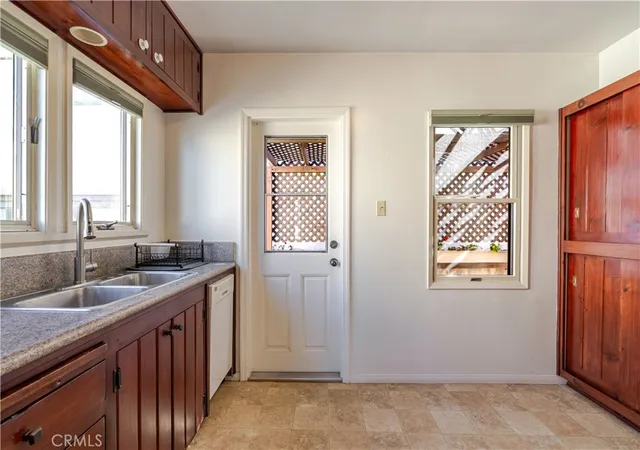 Homes for sale in Manhattan Beach, CA | 1812 Ocean Dr, Manhattan Beach, CA 90266 | MLS# SB26030894