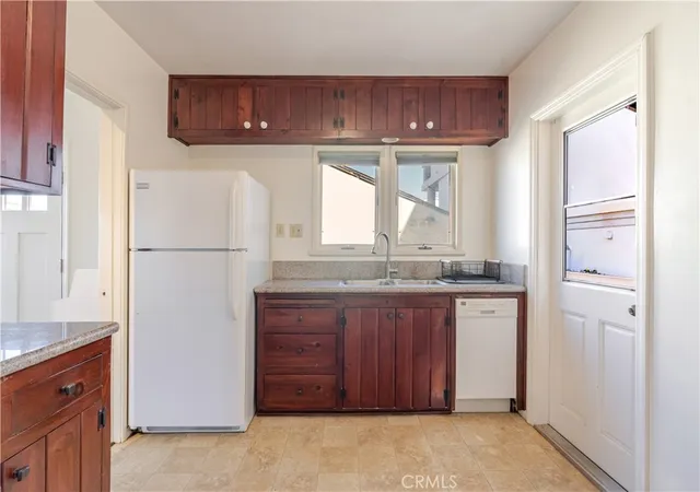 Homes for sale in Manhattan Beach, CA | 1812 Ocean Dr, Manhattan Beach, CA 90266 | MLS# SB26030894