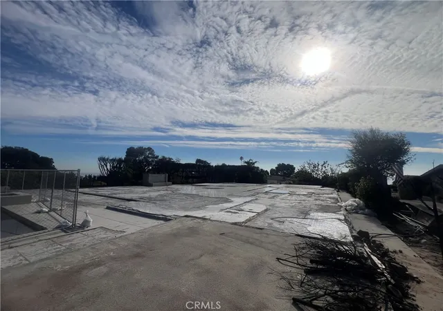 Photo 3 of Land for sale at 318 Bellino Dr, Pacific Palisades, CA 90272 | MLS# AR26031312 | Listing updated on 2026-02-11