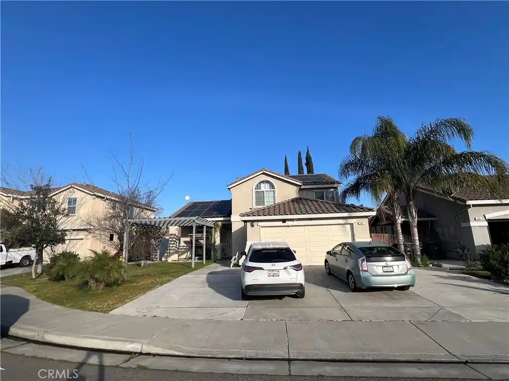 Photo 1 of Single family home for sale at 924 Dosangh Ct, Livingston, CA 95334 | MLS# MC26028698 | Listing updated on 2026-07-24