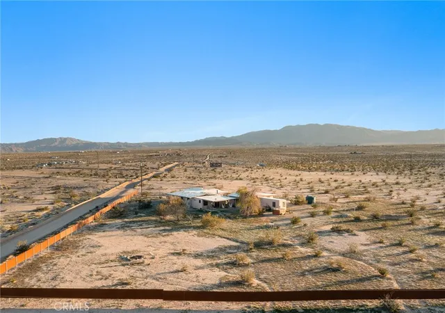 Homes for sale in 29 Palms, CA | 3910 Gayley, 29 Palms, CA 92277 | MLS# JT26028648