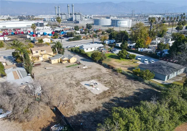 Photo 3 of Multi family home for sale at 1965 E San Bernardino, San Bernardino, CA 92408 | MLS# IV26031426 | Listing updated on 2026-02-11